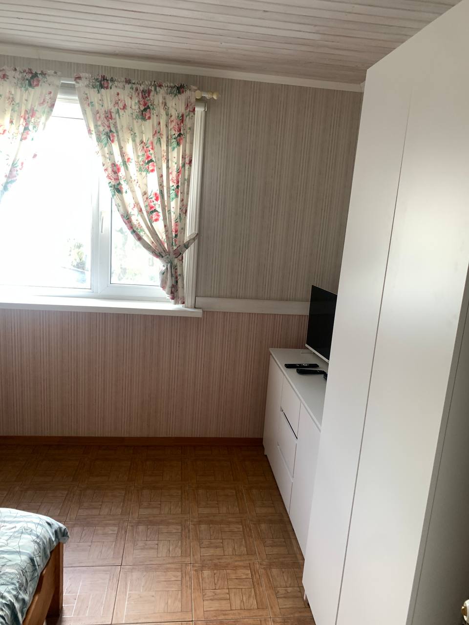 Мебель в спальне 2